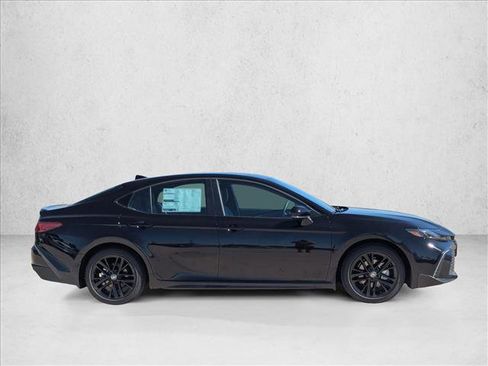 Used 2026 Toyota Camry SE w/ Convenience Package image 8