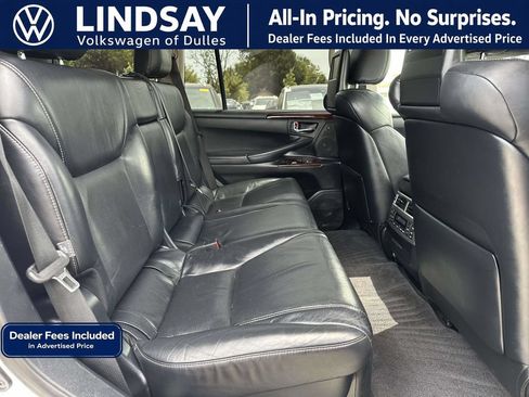 Used 2013 Lexus LX 570 4WD w/ Luxury Pkg image 13