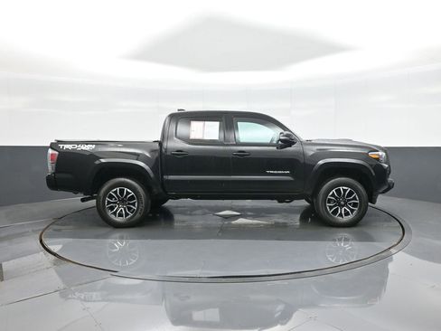 Certified 2023 Toyota Tacoma TRD Sport w/ Technology Package AWD/4WD image 8