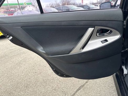 Used 2011 Toyota Camry SE w/ SE Extra-Value Pkg #1 image 12