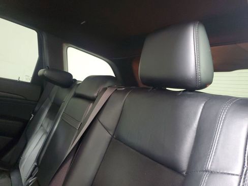 Used 2020 Jeep Grand Cherokee Altitude image 11