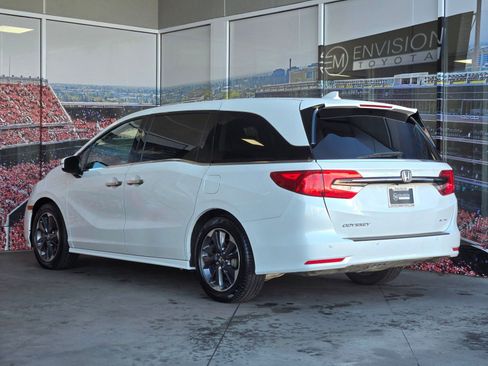 Used 2022 Honda Odyssey Elite image 5