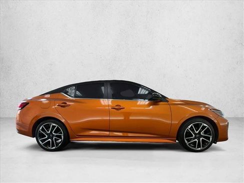 Used 2024 Nissan Sentra SR FWD image 4