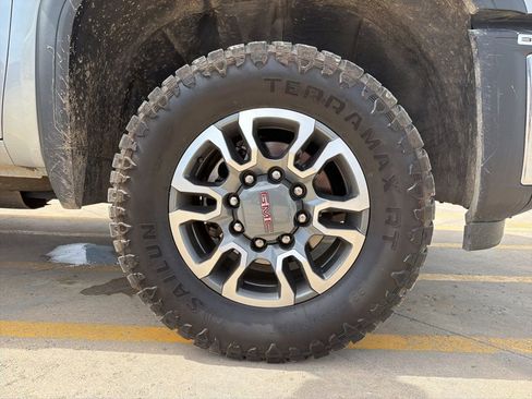 Used 2024 GMC Sierra 3500 SLE w/ SLE Value Package AWD/4WD image 31