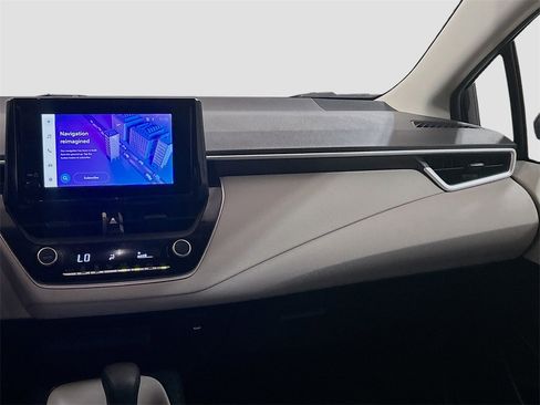 Used 2024 Toyota Corolla LE image 19