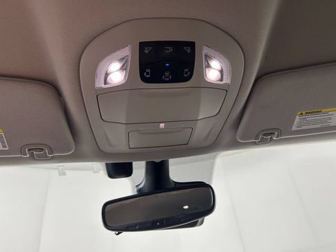 Used 2022 Chrysler Pacifica Touring-L AWD/4WD image 24