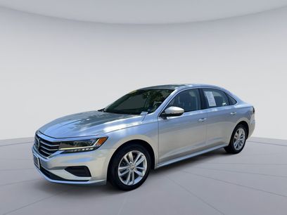 Used 2020 Volkswagen Passat 2.0T SE