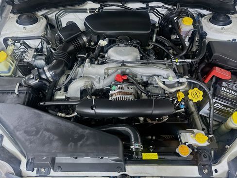 Used 2010 Subaru Impreza 2.5i AWD/4WD image 29