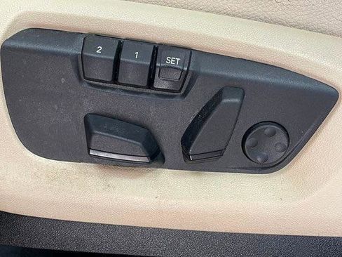 Used 2018 BMW X5 xDrive40e image 14