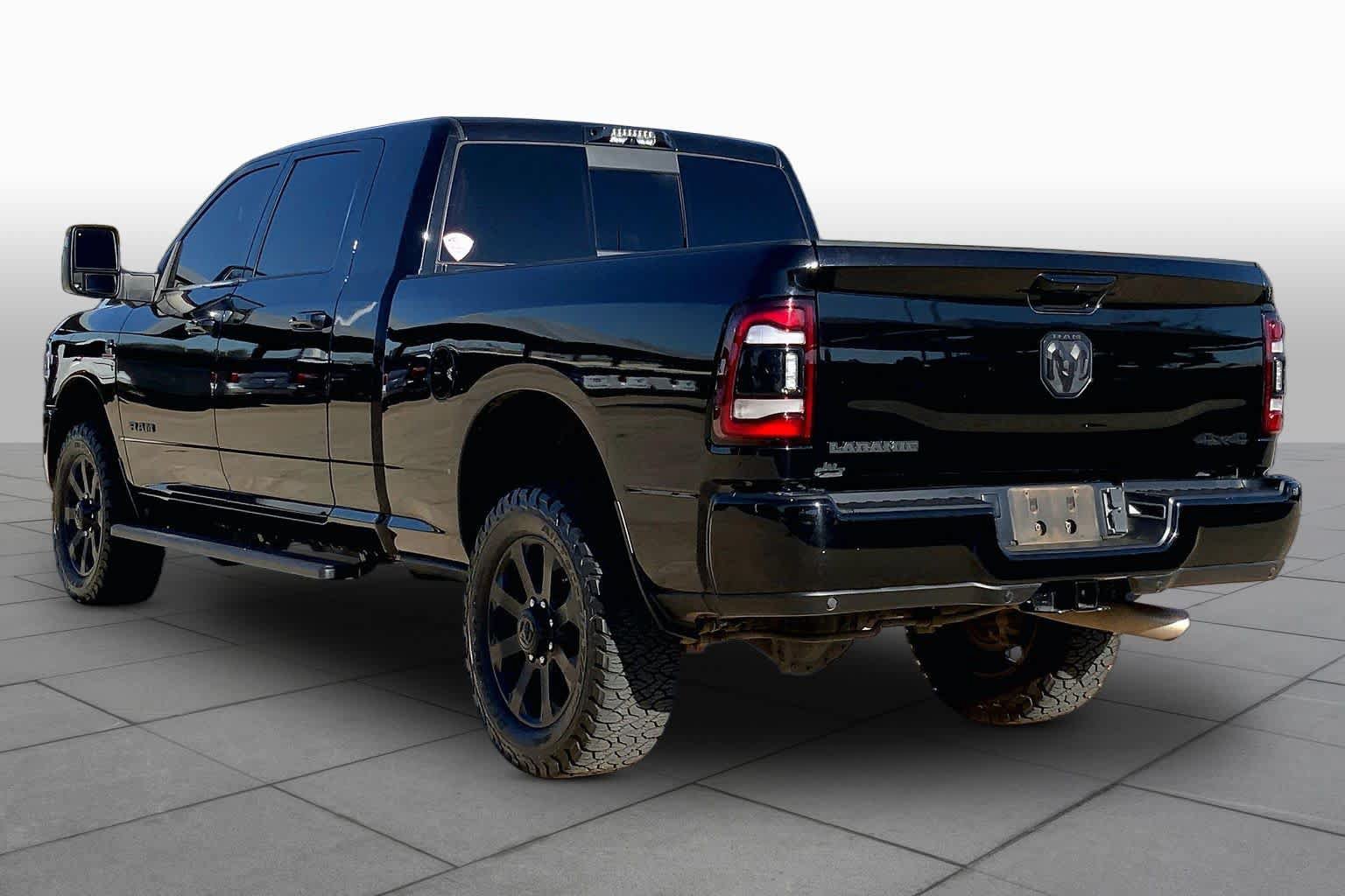 Used 2024 RAM 2500 Laramie w/ Night Edition AWD/4WD image 11