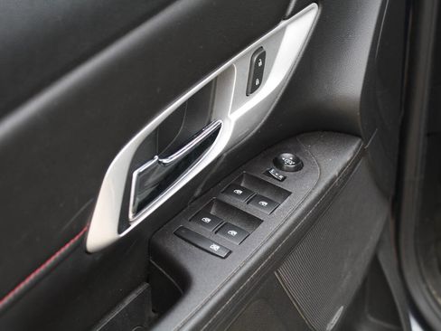 Used 2017 GMC Terrain SLE w/ Convenience Package image 8