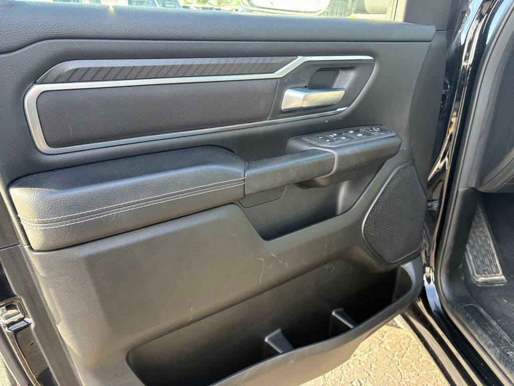 Used 2025 RAM 1500 Big Horn AWD/4WD image 12