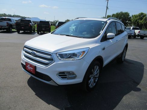 Used 2018 Ford Escape Titanium FWD image 11
