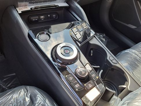 New 2025 Kia Sportage X-Line image 11