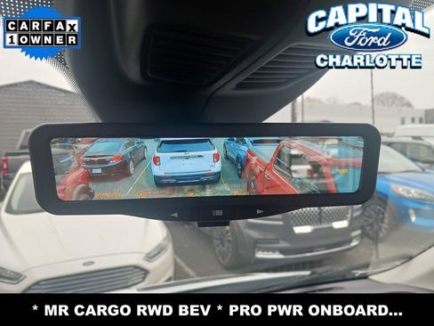 Used 2023 Ford E-Transit Medium Roof image 32