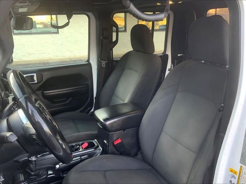 Used 2020 Jeep Gladiator Sport w/ Quick Order Package 24S image 7