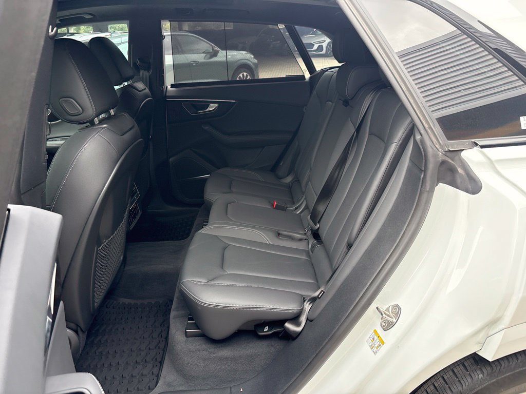Certified 2026 Audi Q8 Premium Plus w/ Premium Plus Package AWD/4WD image 19