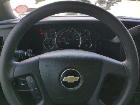 Used 2019 Chevrolet Express 3500 LT w/ LT Preferred Equipment Group RWD image 31