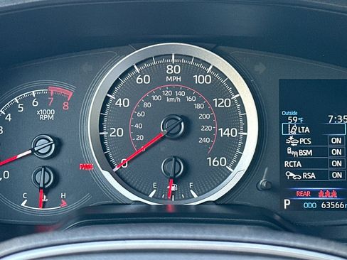 Used 2022 Toyota Corolla Cross LE image 33