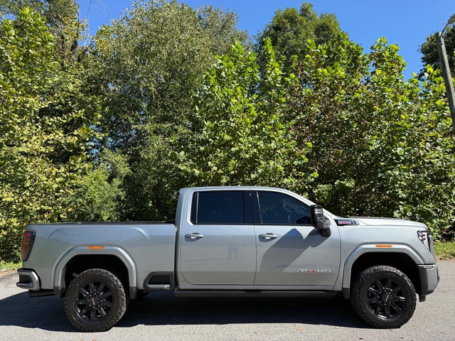 Used 2026 GMC Sierra 3500 AT4 w/ AT4 Premium Plus Package AWD/4WD image 5