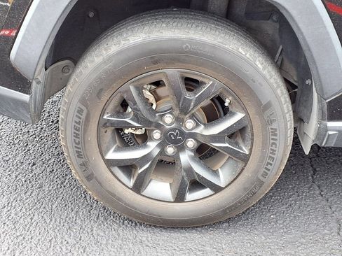 Used 2023 Toyota RAV4 LE FWD image 9