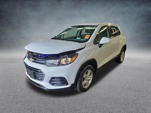 Used 2018 Chevrolet Trax LS AWD/4WD image 40