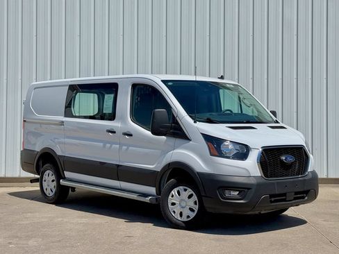 Certified 2025 Ford Transit 250 Low Roof w/ Exterior Upgrade Package RWD image 8