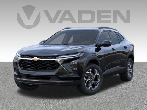 New 2026 Chevrolet Trax LT w/ Driver Confidence Package image 8