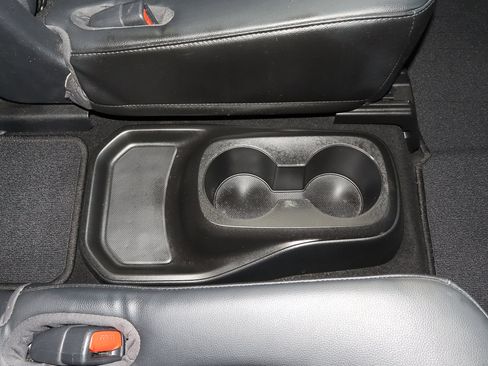 Used 2023 Toyota Highlander XSE image 22