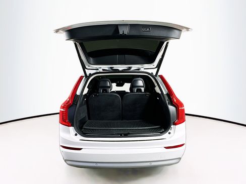 Used 2022 Volvo XC90 T5 Momentum w/ Advanced Package image 31