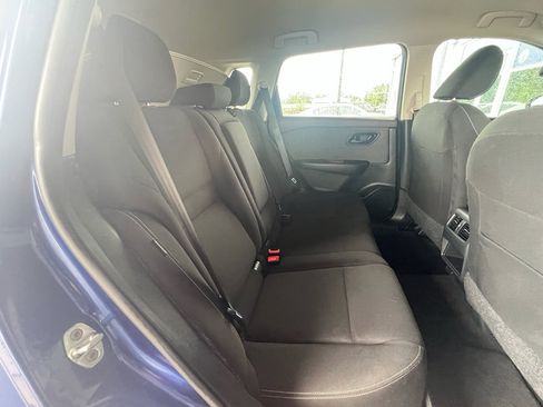 Used 2023 Nissan Rogue S AWD/4WD image 17