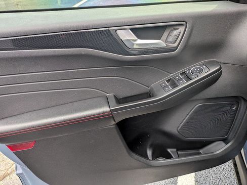 Used 2025 Ford Escape ST-Line image 13