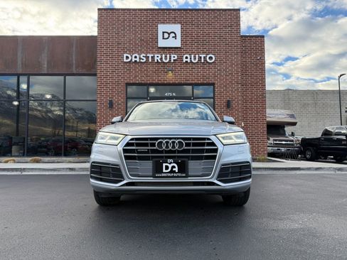 Used 2018 Audi Q5 2.0T Premium Plus w/ Premium Plus Package image 2