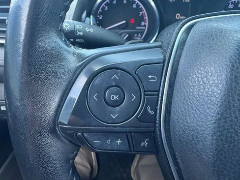 Used 2019 Toyota Camry SE image 17