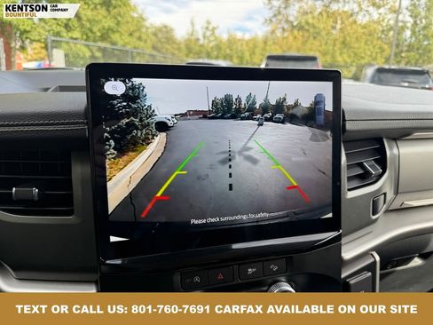 Used 2024 Ford Expedition XLT image 30