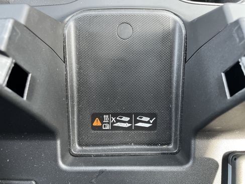 Used 2025 Chevrolet Silverado 1500 LTZ AWD/4WD image 40