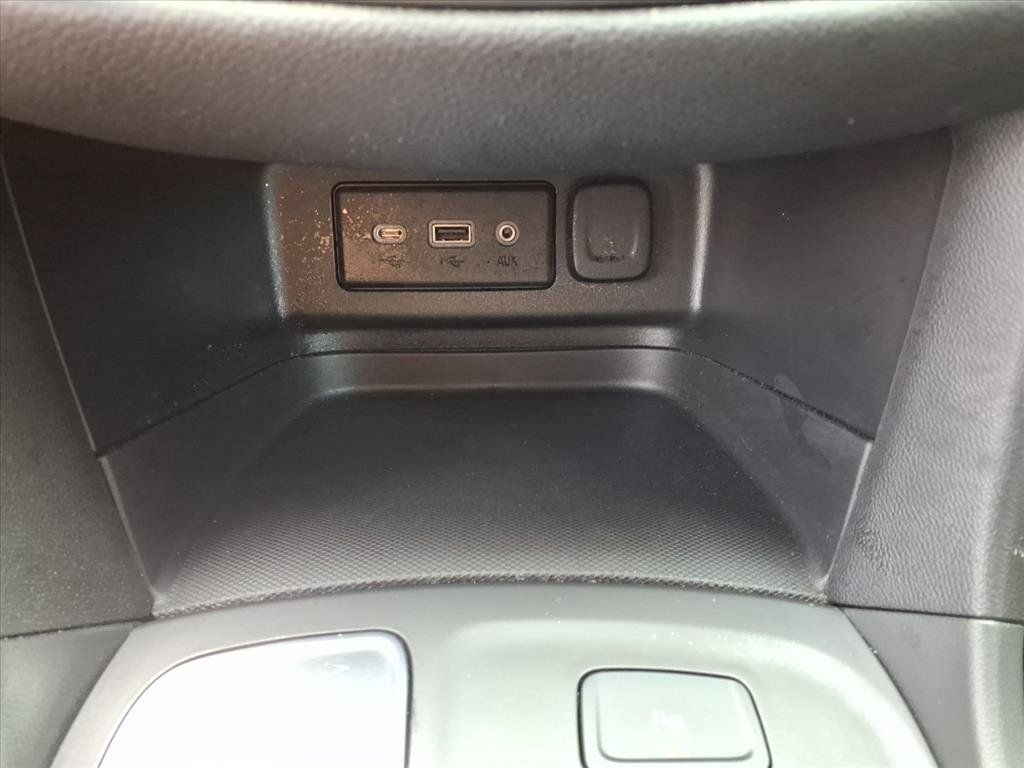 Used 2024 Chevrolet Equinox LT FWD image 12