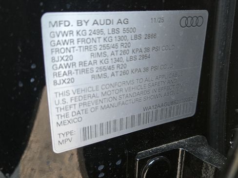 New 2025 Audi Q5 Premium Plus image 32