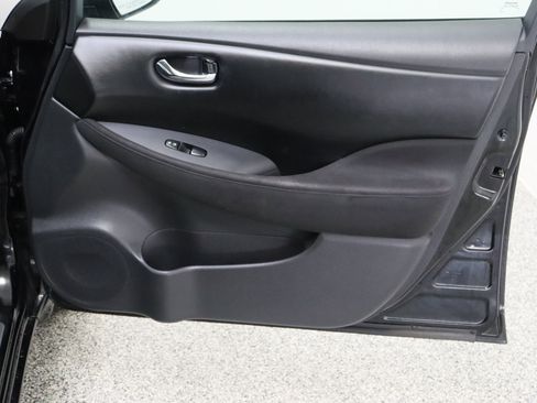 Used 2015 Nissan Leaf S w/ Charge Package FWD image 34