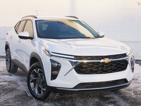 New 2026 Chevrolet Trax LT w/ Driver Confidence Package image 4