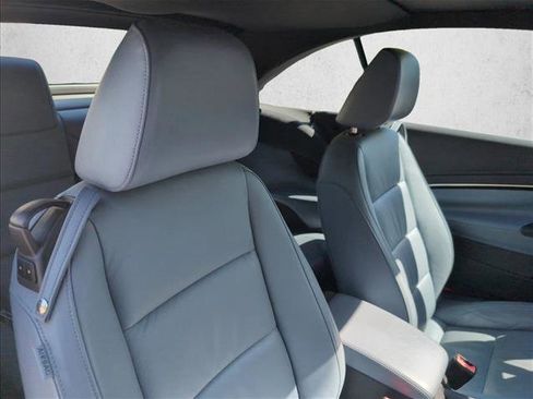 Used 2013 Volkswagen Eos Executive FWD image 24