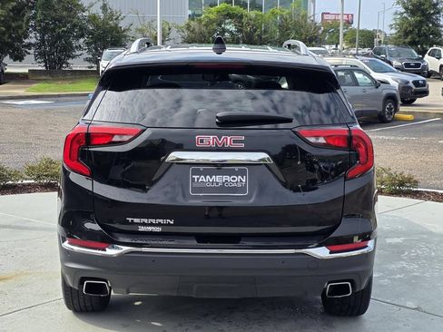 Used 2020 GMC Terrain SLT w/ Preferred Package FWD image 3