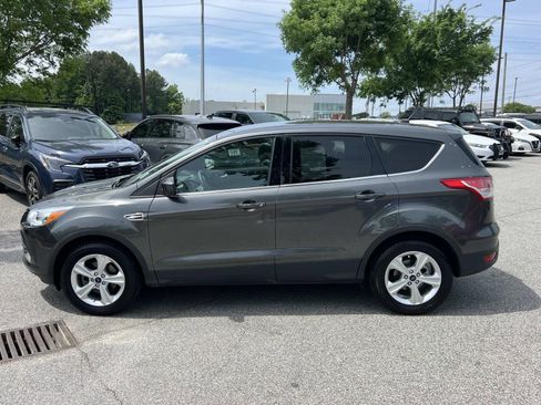 Used 2015 Ford Escape SE FWD image 4