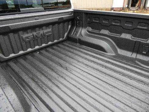 New 2026 GMC Canyon Denali AWD/4WD image 7