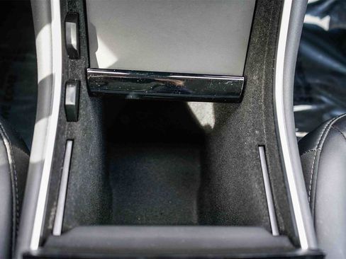 Used 2020 Tesla Model 3 Long Range image 22