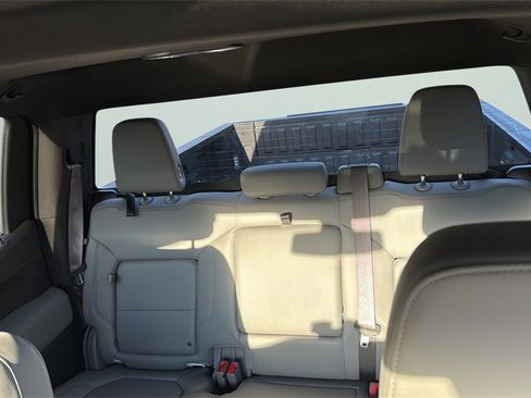 Used 2021 GMC Sierra 1500 SLT image 12