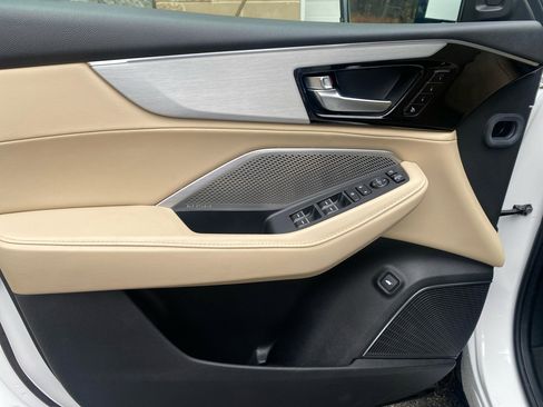 Used 2024 Acura MDX SH-AWD w/ Technology Package image 32