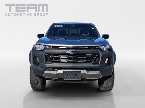 Used 2024 Chevrolet Colorado Trail Boss w/ Technology Package image 2