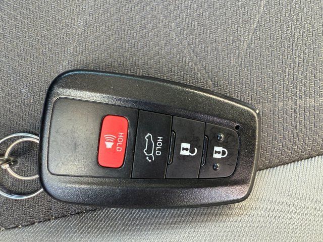 Used 2025 Toyota RAV4 XLE w/ Convenience Package AWD/4WD image 24