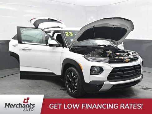 Used 2023 Chevrolet TrailBlazer LT w/ Convenience Package FWD image 40